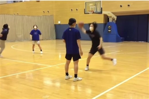 Hop & Catch! 🏀🔥 #physed #lovePE #PhysicalEducation #warmup #basketball