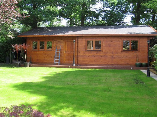 Granny Annexe : Put A Granny Annex In The Garden.