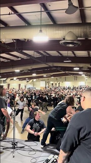 MONGREL "DOG COMPLEX" LIVE AT FYA FEST 2026