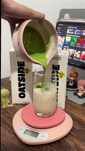 sunday off calls for a homemade matcha! 🍵🍃 @Kuma / Kumatcha @OATSIDE Philippines #fyp #matcha