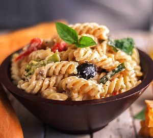 251K views · 1.7K shares | This Easy Vegetable Pasta is so creamy and...