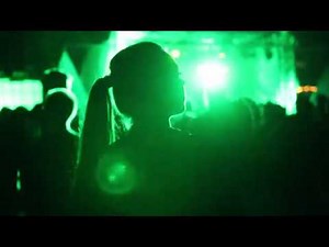 Girl Dancing in Crowd | Free Stock Footage [ Bokeh / Rave / Party / Lights / blurry ]