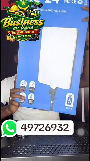 la lampe annulaire LED The Mohrim RL-21, un éclairage professionnel pour photo et vidéo. Taille : Anneau lumineux de 21 pouces (environ 54 cm) de diamètre. Contrôle : Intensité lumineuse et température de couleur réglables via une télécommande. Fonctionnalités : Comprend trois supports pour téléphone portable pour le streaming en direct ou la photographie. Usage : Conçu pour les diffusions en direct, la photographie et la création de contenu vidéo. #mauritanie🇲🇷nouakchott #pyfツ #pourtoiii #vue