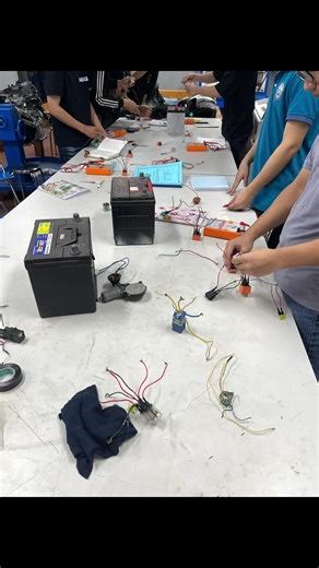 khoá học cơ bản. buổi 1.Relay - Tìm hiểu về relay - cách xác định chân - Nguyên lý hoạt động - Ứng dụng vào một số mạch đơn giản. #sinhvienoto #kỹthuật