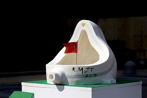Someone Turned Marcel Duchamp's Famous Urinal into Mini Golf