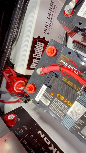 ⚡⚡Power For Days ⚡⚡ Pro-Guide Alpha Line, “PGL31M235” D-P Lithium Battery 🟰235AH X 2 🟰470AH 💪🤩🫵 Paired With : PGC-1236X: 12V 1-Bank 20-Amp & 36V 1-Bank 10-Amp, On-Board Battery Charger 🔋 Our Hennessey Harness Is Very Happy 😍 #whorigstheboats #proguidebatteries #hennesseyharness #bassfishing #bassboat | Hennessey Outdoor Electronics
