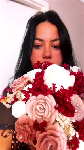 Maya The Bee Candles (@mayathebeecandles)’s videos with Royalty X Shameless - 𝟖𝟖𝟖.𝟏𝟒𝐣𝐮𝐥𝐲