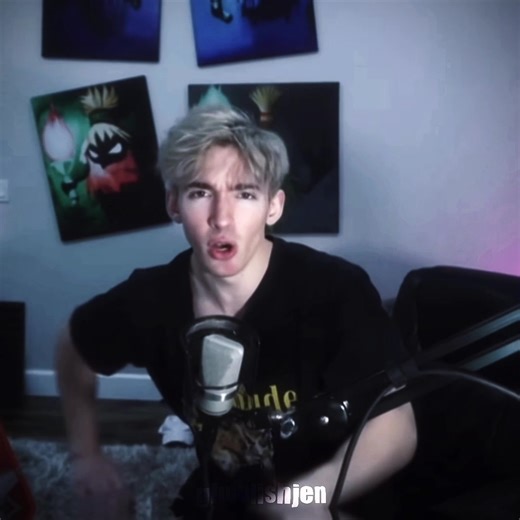 FLAMINGO AHHHH 🤤 trying this editing style again, okay i will post carlos edit and then leon edit #flamingo #albert #edit #fypシ #goviral @🤍 here u go kawaii tati