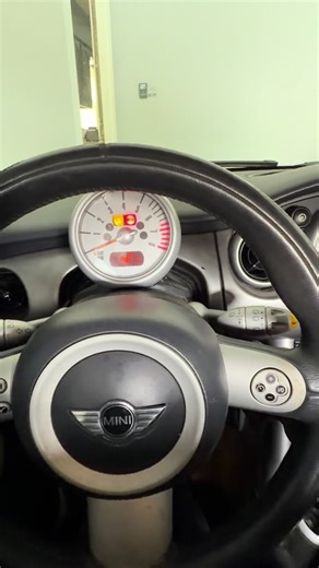 Programación del control remoto de un Mini Cooper S