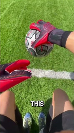 Goalkeeper Sticky Gloves Explained 🧤⚽