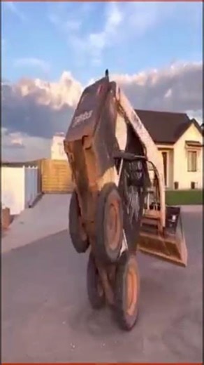 “Construction Machines Gone Wrong! 😱💥”“Crazy Fails”