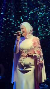Daldaki yaprak gibi kurudum düştüm yere - Gamze Şeker canlı performans