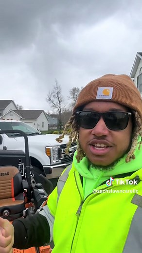 The NEW 2024 Scag V-Ride XL 😮‍💨 And Scag Cheetah ll 🐆 #lawncare #scagmowers #scag #scagvridexl #zachslawncarellc