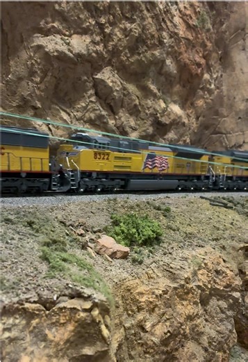 The Colorado Model Railroad museum never disappoints #unionpacific #modeltrains #trainlayout #hoscale