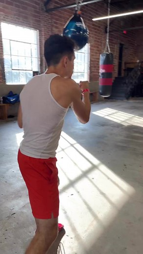 For our boxers, the work outside of the ring is where fights are really won. Shadowboxing is an important part of any fighter’s routine. Check out David Perez as he starts his workout.Shadowboxing is good for our fitness boxers, too. Benefits include:👊🏽 Improved form & technique 👊🏽 Enhanced muscle memory 👊🏽 Improved balance👊🏽 Stress release.#shadowboxing #training #boxing | The Engine Room