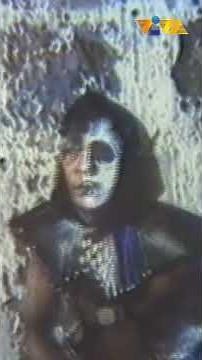 Joey de Leon versus evil aliens! #shorts #movieclips #vivafilms