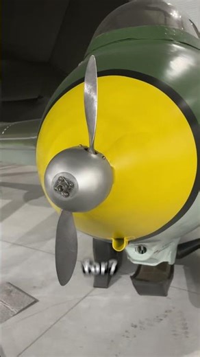 How did this tiny propeller make this plane go 1,000 km/h ??