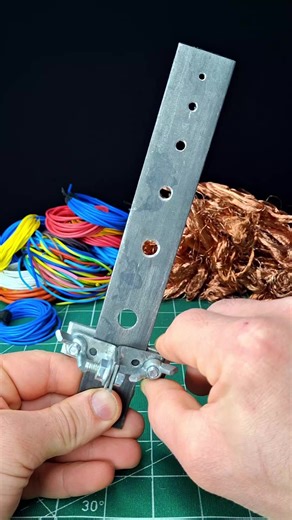 How to Strip Copper Wire Easily
