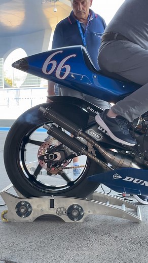 SOUND UP 🔊 While we can’t bring you the smell through Facebook, we can let you enjoy the sound of this replica YZR500 0WL9 🎶#YamahaRacing #YamahaRacingExperience | Yamaha Racing