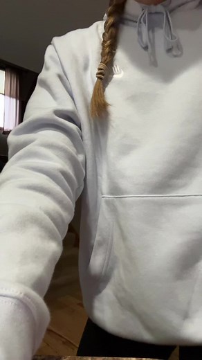 we back😝 @Greta c