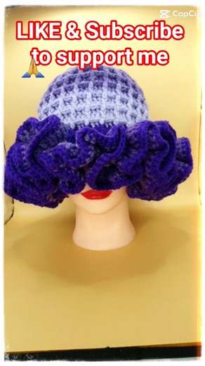 waffle stitch hat with ruffle edges. #handmade #easy #crochet #stitch #diy #crochethacks #waffleknit