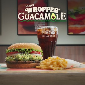 9.1K reactions · 48 shares | ¿Palteando feo en el amor? ¡Tranquilo!  Prueba la nueva Whopper Guacamole, hecha con todas esas paltas que hiciste para conquistarl@, y comienza a paltear rico.  Pídela en:  www.burgerking.pe, llamando al ☎️ (01) 505-0000, o visitando uno de nuestros restaurantes.  ¡Te va a encantar!  Consulta las zonas de reparto aquí  https://cutt.ly/9jRV6Z8. | Burger King Perú | Facebook