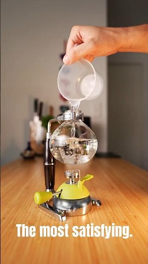 The Most Satisfying Coffee You’ll Ever Watch (Siphon Coffee ASMR)