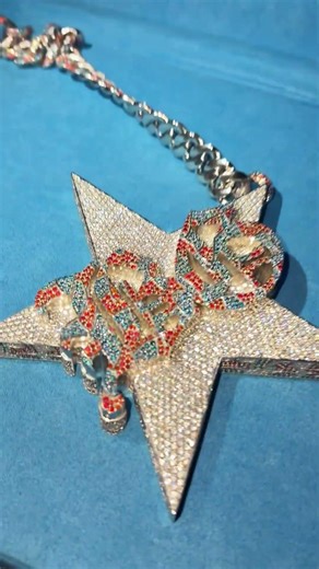 Diego Money Shows New Bird Gang Diamond Chain from IceCartel... 👀 #diegomoney #birdgang