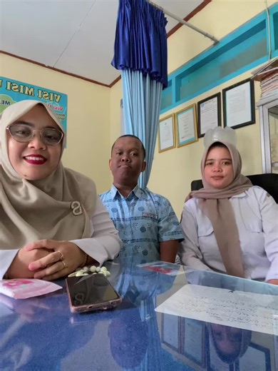 bersama my hani bani switi @chachayo008 @ocy, izin @SMA Negeri 1 Kota Kediri #fyp #foryou #masukberanda