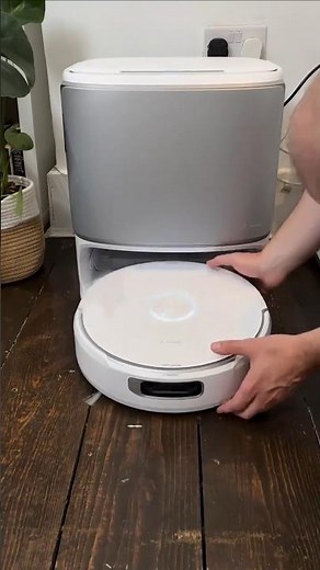 STOP Vacuuming! 🤖 This AI Robot Hoover Does It Better in 2026 🔥