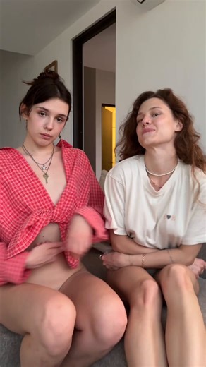 RT @Mr_Johnny_o: Flat chest on a slim body — does it work for you?