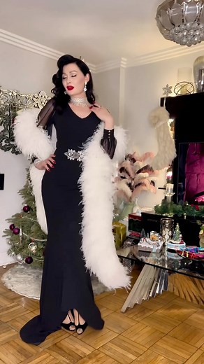 22K views · 1.7K reactions | Another #glamourous dress, our ‘Carpe Noctem’ in black on a stunning @parisvolsch  Currently on sale at www.britishretro.co.uk ️ #madeinuk #britishretro #britishretroclothing #madeinlondon #glamour #elegant #elegantdress #eveningdress #oldhollywood #oldhollywoodglamour #oldhollywoodglam #vintageinspired | British Retro | Facebook