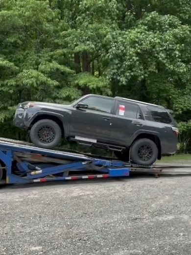 2024 Toyota 4Runner SR5 Premium with XP Package! In Underground color. Is this the one for you? #toyota4runner #toyota4x4 #toyotatrucks #4runner #4runners #4runnernation #4runnerlimited #4runnermafia #newcar #carreview
