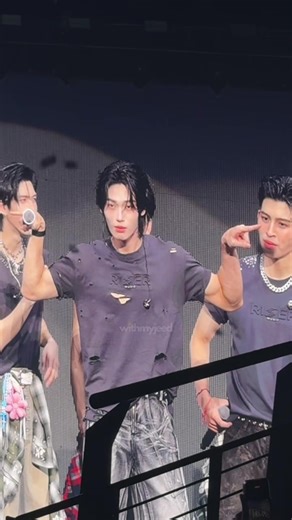 Win Metawin Shines at Riser Concert D2