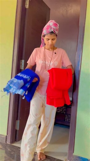 Prabhas Geeta on Instagram: "My new favourite styling tool😍Dyson Dupe Get 𝐌𝐚𝐤𝐞𝐌𝐞𝐞𝐁𝐨𝐥𝐝 𝐇𝐨𝐭 𝐀𝐢𝐫 𝐁𝐫𝐮𝐬𝐡 𝐛𝐲 𝐔𝐫𝐛𝐚𝐧𝐘𝐎𝐆 from 𝐀𝐌𝐀𝐙𝐎𝐍 Check comments for discount code! @makemeebold_urbanyog @urbanyog_official Hair goals | Hot air brush | Hair Styling | Haircare | Blow dry | Airwrap | Dyson | Hair dryer | Styling tool | Beauty #urbanyoghotairbrush #urbanyog #uyhabTam"