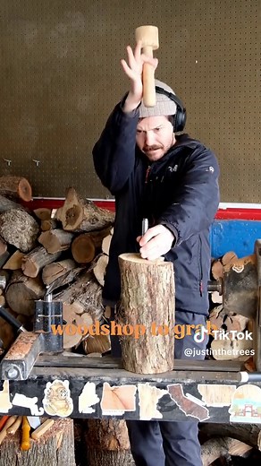 Replying to @dykendixie sorry ive been MIA for minute, but thought what better to return with than FINALLY providing an update on the aronia (chokeberry) wine! #woodworking #foraging #wine #oak