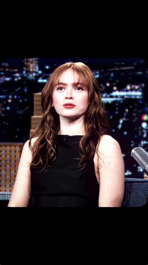 𝐏𝐈𝐘𝐔𝐒𝐇 ♘♔ on Instagram: "Masterful technique transforms fruit gathering into art. A skilled worker performs a mesmerizing maneuver that seems almost effortless. With a swift extension of the arm, he sends most of the fruits flying forward, only to pull the bucket back in one seamless motion. This technique happens so quickly, precisely, and smoothly that it looks like a single, flowing movement. The use of centripetal force is key here – as he extends, the fruits are thrown outward, and wi