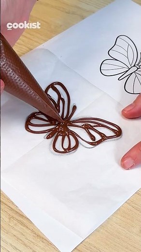 Chocolate BUTTERFLIES: the quick idea to create decorations that will amaze everyone! 🦋