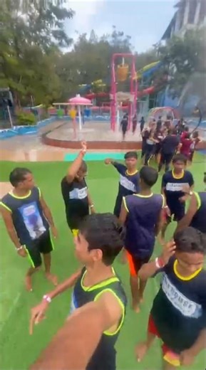 full masti friend log ke sath waterfall me