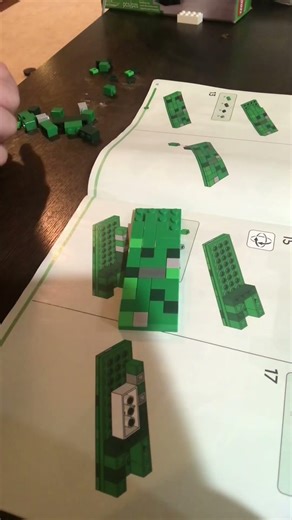 Day 6 of building a Lego Minecraft creeper #lego #minecraft