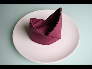 Napkin folding: Bishop's hat
