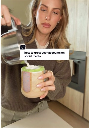 how to grow on social media: step by step guide of all my tips and tricks 🤎 as always, if you have any questions I’m here!! #socialmediatips #howtobecomeaninfluencer #influencertips #growontiktok #foryou