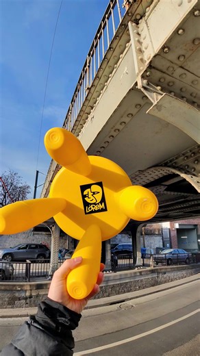 LÓREM on Instagram: "ART IS FREE 👀☀️💓 #servezvous"