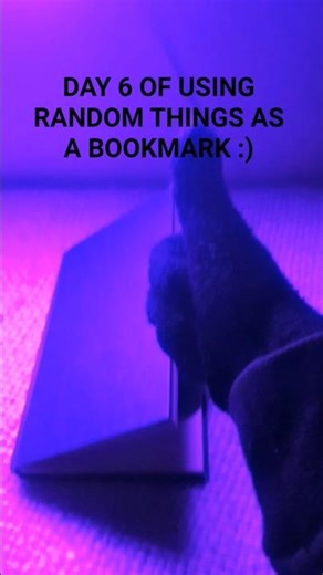 DAY 6 OF USING RANDOM THINGS AS A BOOKMARK :) (gaming mouse) #funny #random