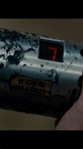 The Maze Runner (2014) — Thomas Becomes a Runner