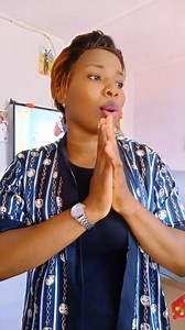 La profondeur de Mi Yo Kpa. Cette chanson me touche chaque fois que je l'écoute c'est comme si c'est maintenant je partais chanter. Mi Yo Kpa c'est ma vie Mi Yo Kpa c'est mon histoire Mi Yo Kpa c'est mon coup de cœur Mi Yo Kpa c'est pour ceux qui ont vraiment soif de Dieu Staff 0700409191 | Chantre Christelle Faveur