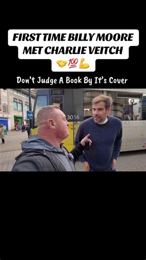 Billy Moore meets Charlie Veitch for the first time in Manchester never judge a book by its cover the book also has pages have a read for yourself Change is possible💯📖💪#fyp #addiction #book #tik_tok #billymoore