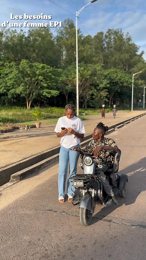 Manuel Actu Baseron Corporation BrazzaNews-Officiel Brazza Vibes TV @à la une Christ Mbenza @ | Merlin Le Motard Bouton