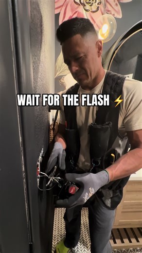 Spark first. Right tool after ⚡🐊 We’re running Croc Strippers from @Rack-A-Tiers and they’ve been a game-changer on trim-outs and device swaps. Clean strips. Faster workflow. Less hand fatigue. Use code ILLECTRIC10 Link in bio to grab yours 🔧 #illectricinc #tools #electriciansoftikt #electrician #construction