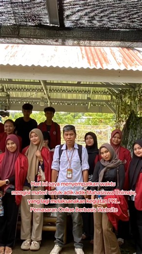 Bersama adik adik Mahasiswa Unimaju yang melaksanakan PKL di Etalase Dinas Pertanian Provinsi Sulawesi Barat